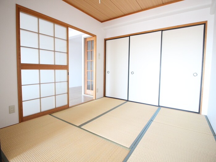 物件内観写真16　(居室)