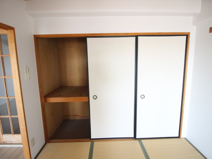 物件内観写真17　(収納)
