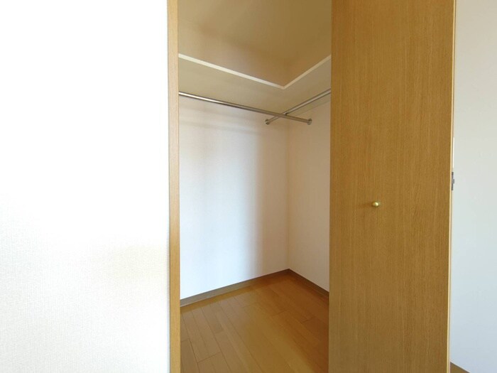 物件内観写真10　(収納)