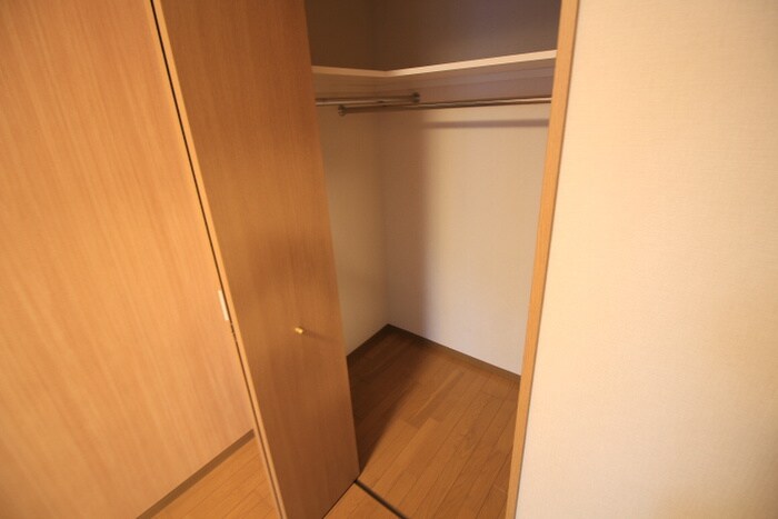物件内観写真16　(収納)