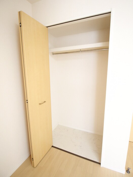 物件内観写真10　(収納)