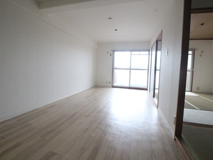 物件内観写真8　(居室)