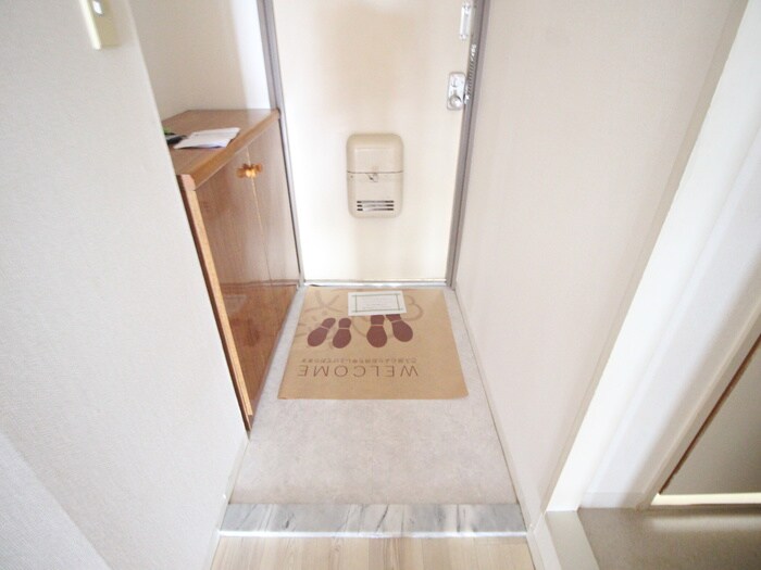 物件内観写真22　(玄関)