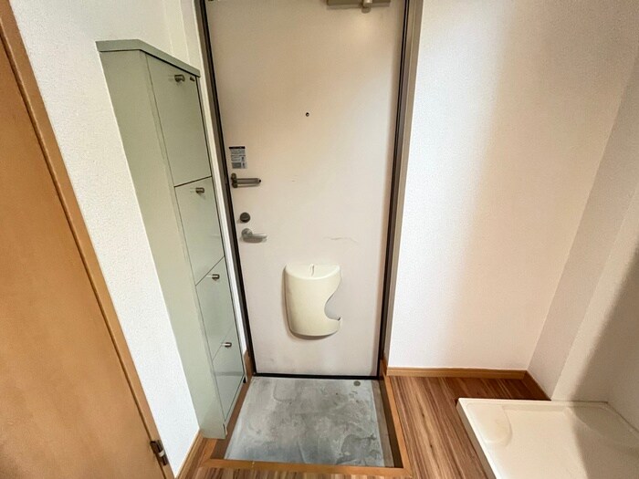 物件内観写真15　(玄関)