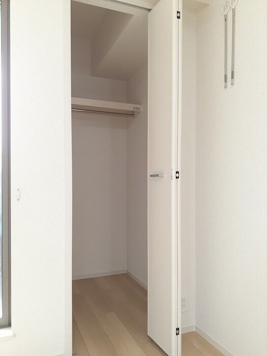 物件内観写真8　(収納)