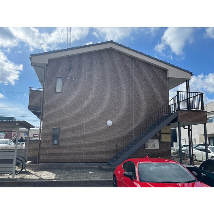 リーフ・アビタシオンの物件外観写真