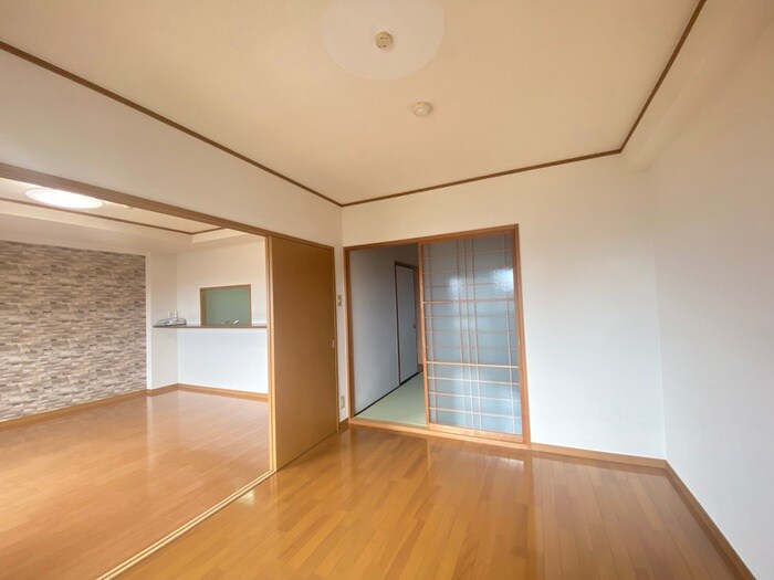 物件内観写真9　(居室)