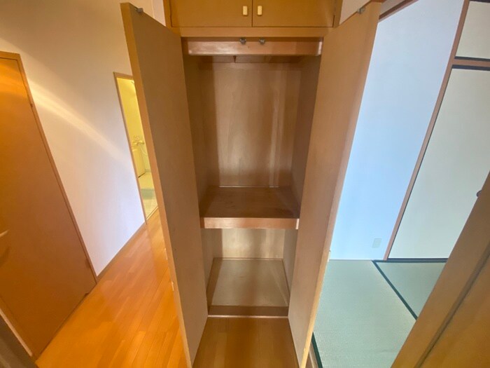 物件内観写真16　(収納)