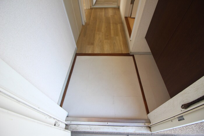 物件内観写真19　(玄関)
