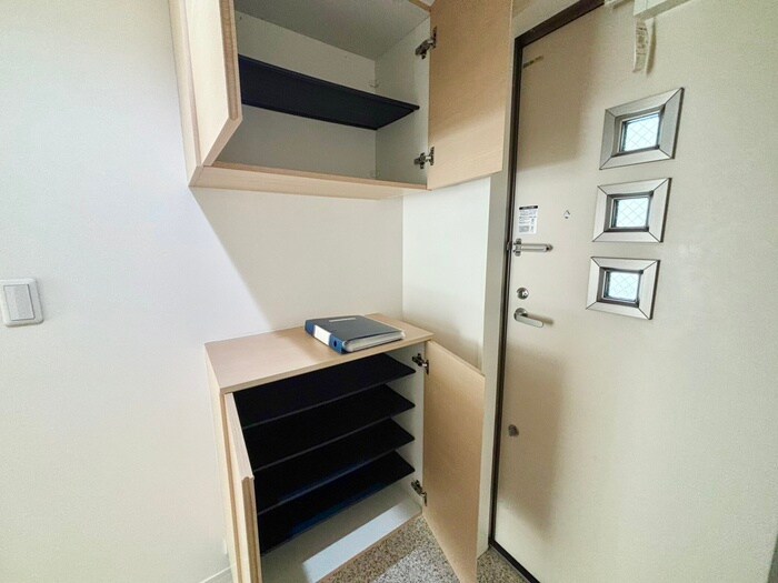 物件内観写真16　(靴箱)