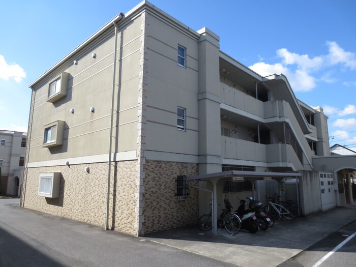 物件外観写真3　(外観写真)