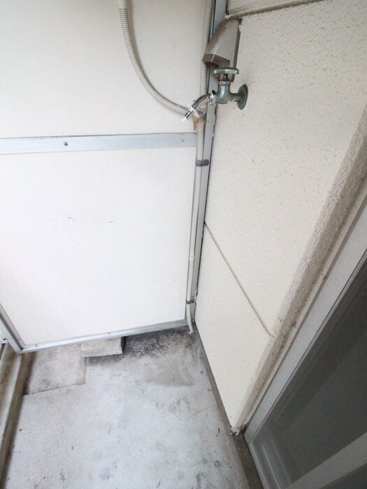 物件内観写真13　(洗濯機置場)