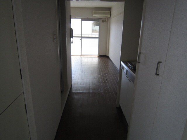 物件内観写真15　(玄関)