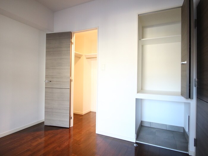 物件内観写真11　(収納)