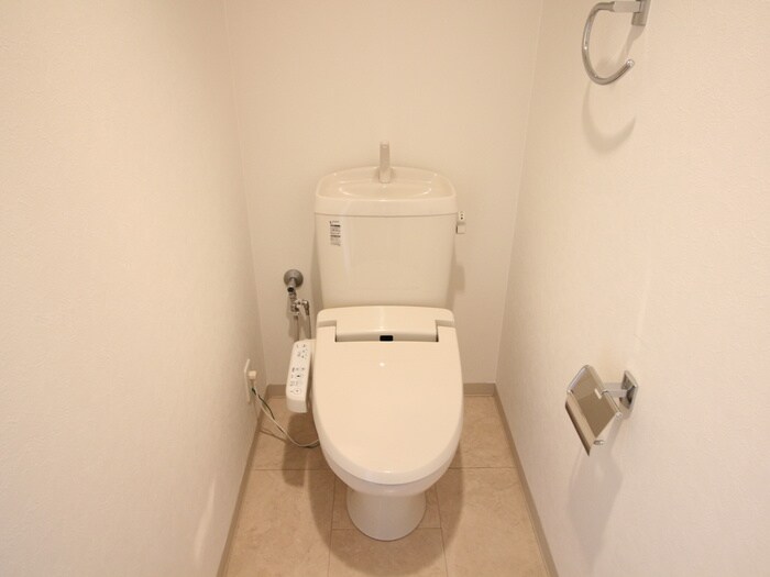 物件内観写真14　(トイレ)