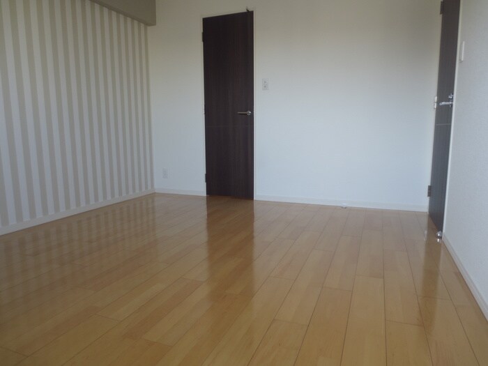 物件内観写真15　(居室)