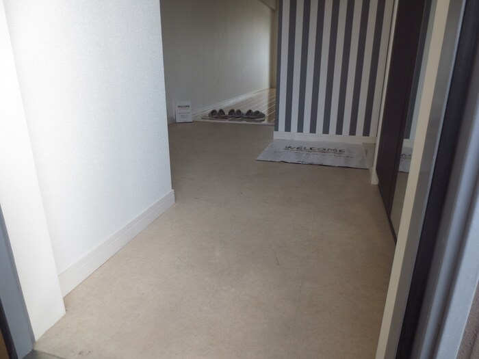 物件内観写真20　(玄関)