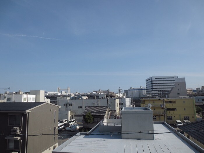 物件内観写真21　(室内からの展望)