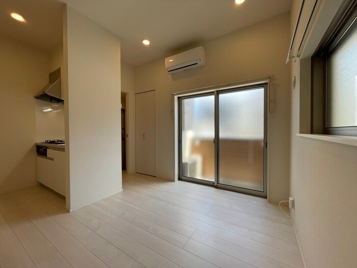 物件内観写真9　(居室)