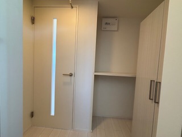 物件内観写真14　(廊下)