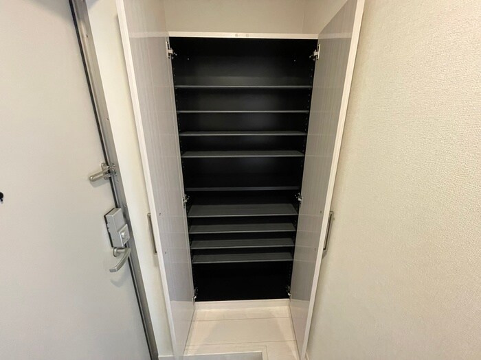 物件内観写真17　(靴箱)