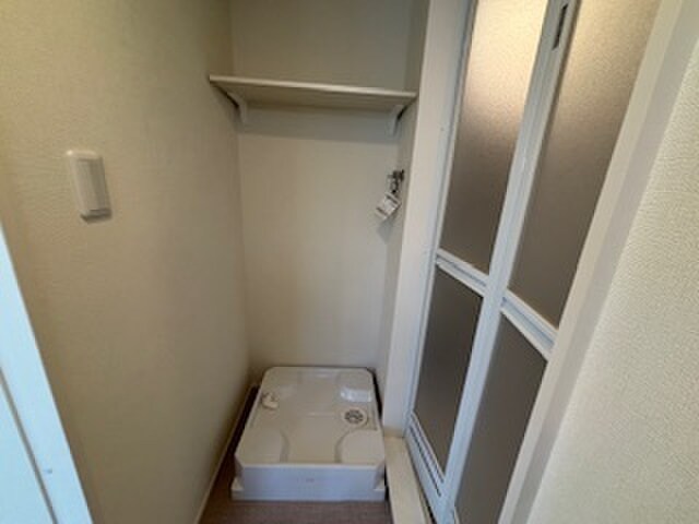 物件内観写真21　(洗濯機置場)