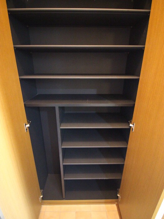 物件内観写真11　(靴箱)