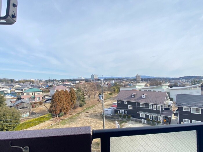 物件内観写真10　(室内からの展望)