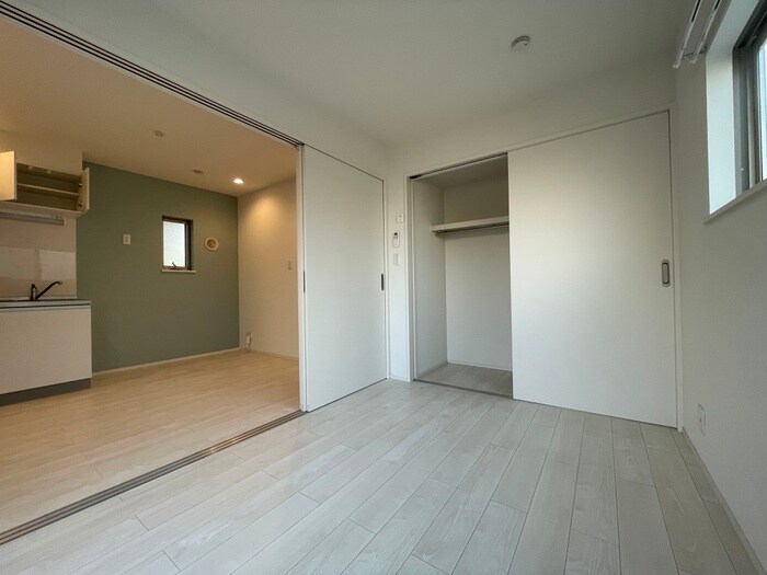 物件内観写真18　(居室)