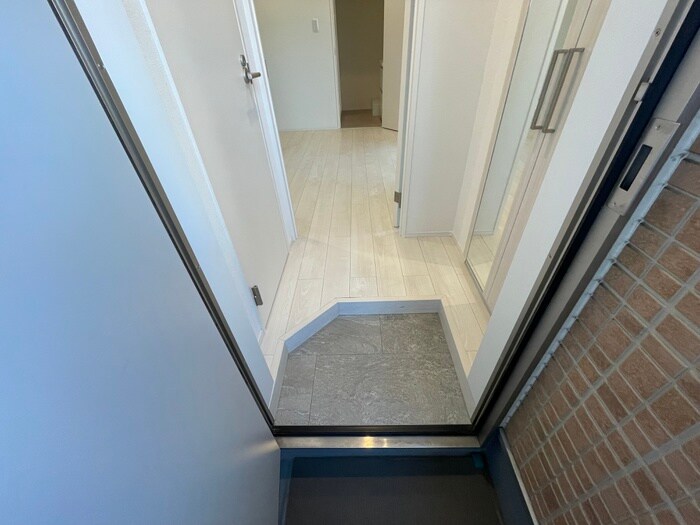 物件内観写真21　(玄関)