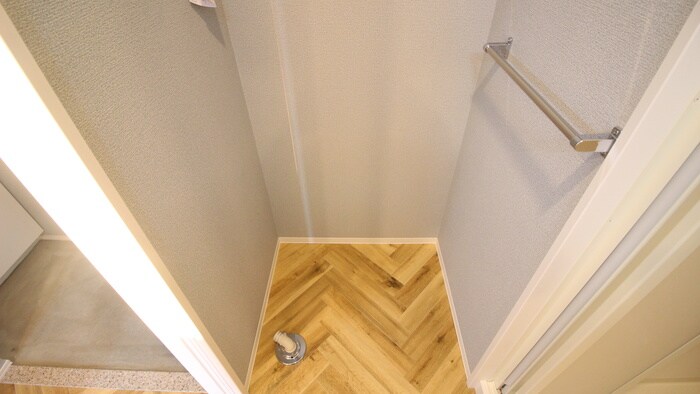 物件内観写真11　(洗濯機置場)