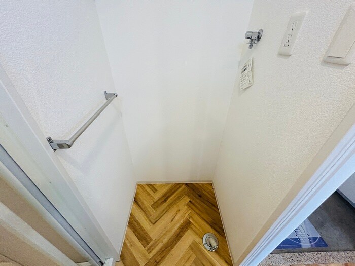 物件内観写真11　(洗濯機置場)