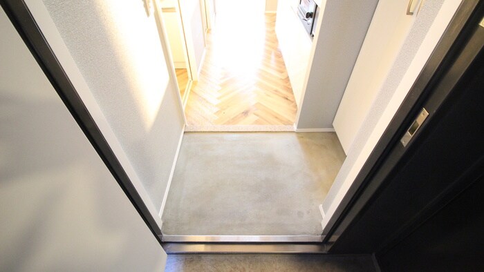 物件内観写真15　(玄関)