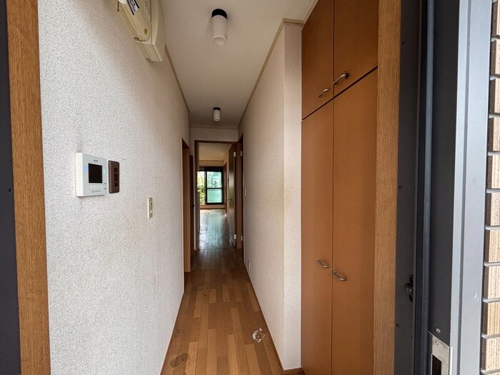 物件内観写真22　(玄関)