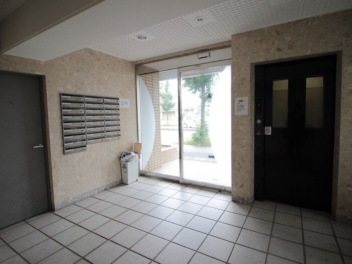 物件外観写真6　(建物設備)