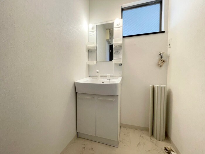 物件内観写真12　(洗面)