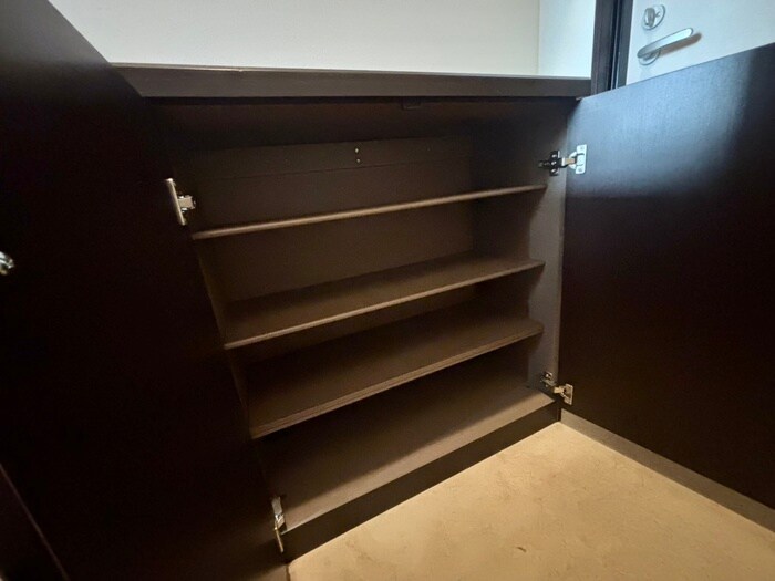 物件内観写真14　(靴箱)