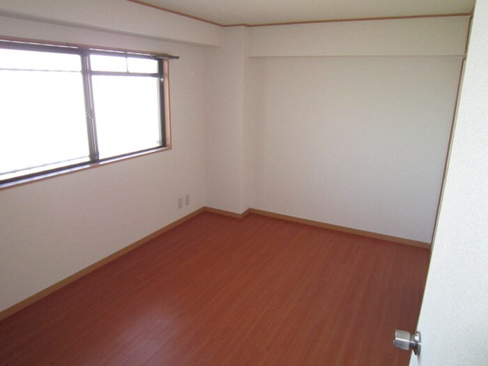 物件内観写真11　(居室)