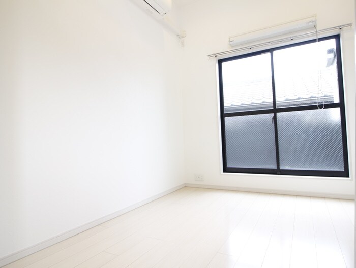 物件内観写真5　(居室)