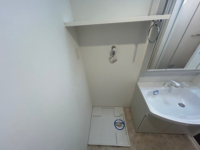 物件内観写真18　(洗濯機置場)