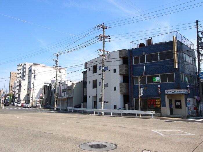 物件外観写真6　(外観写真)