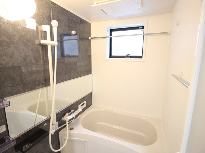 物件内観写真12　(バス／シャワールーム等)