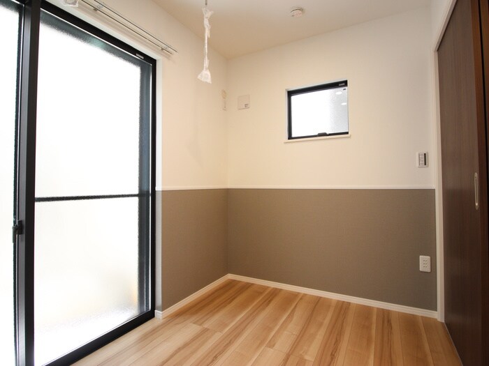 物件内観写真16　(居室)