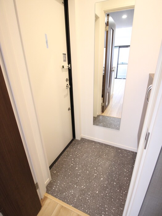 物件内観写真19　(玄関)