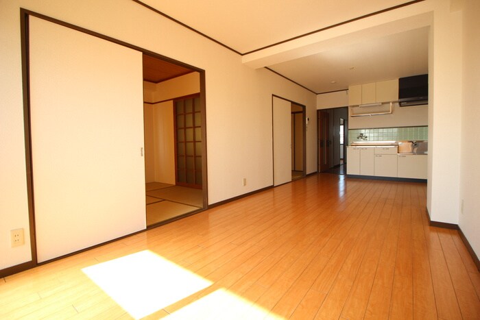 物件内観写真7　(居室)