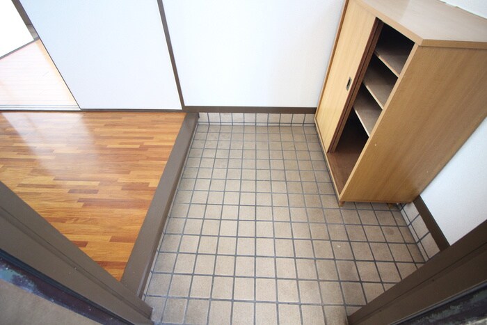 物件内観写真19　(玄関)