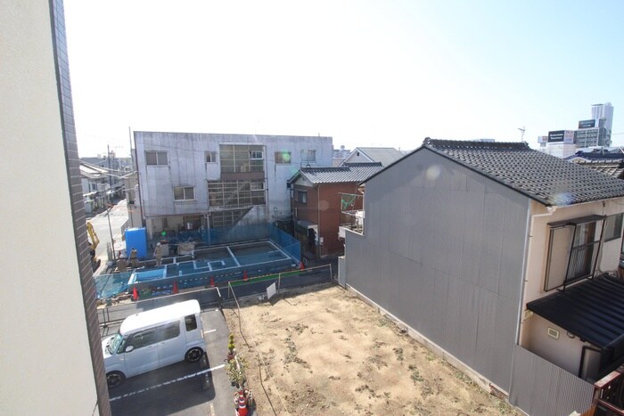 物件内観写真21　(室内からの展望)