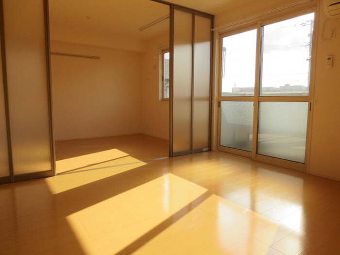 物件内観写真6　(内観写真)