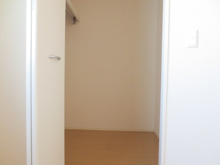 物件内観写真9　(収納)