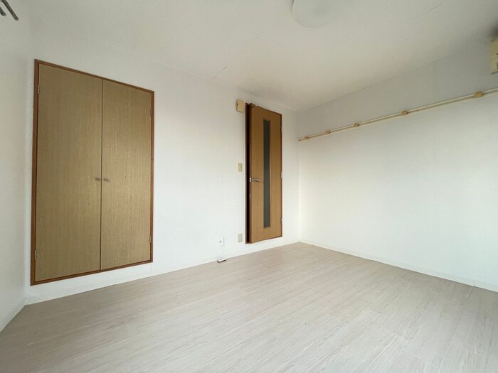 物件内観写真4　(居室)